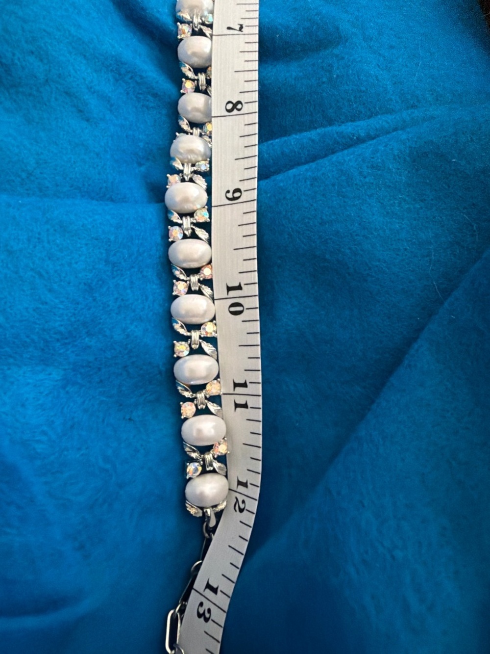 Vintage LISNER White Thermoset & AB Rhinestone Choker Necklace Signed